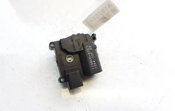 Toyota Corolla E120 E130 Air flap motor/actuator 1138002051 113800-2051
