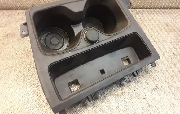 BMW 2 F22 F23 Cup holder 9207321