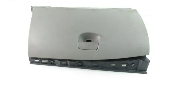 Renault Megane III Glove box 681080009R