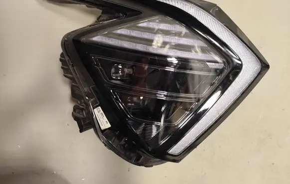 KIA Sportage Headlight/headlamp R292112020
