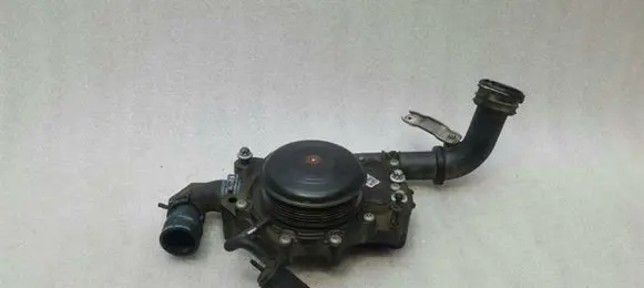 Mercedes-Benz ML W166 Water pump A6512006501