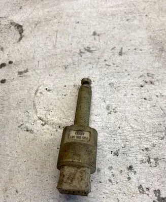 Audi A6 S6 C5 4B Brake pedal sensor switch 4a0945515a