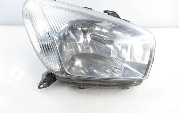 Toyota RAV 4 (XA20) Headlight/headlamp 