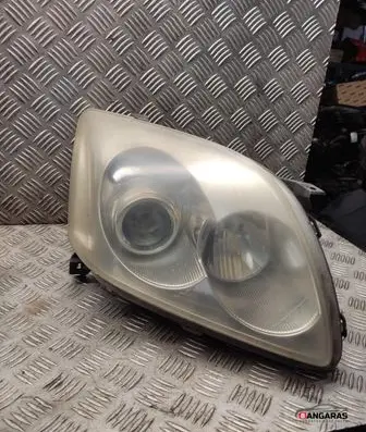 Toyota Avensis T250 Headlight/headlamp