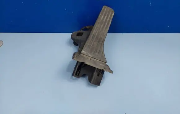 Volkswagen Touran I Accelerator throttle pedal 1T2721503G 6PV00874600