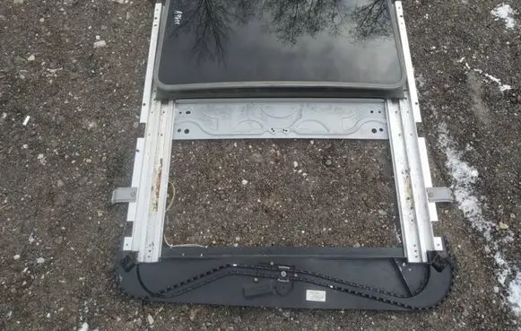 Chrysler PT Cruiser Sunroof set 