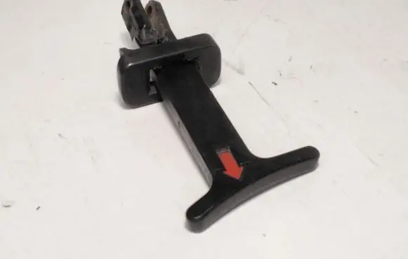Volkswagen Golf IV Engine bonnet (hood) release handle 1J0823593C