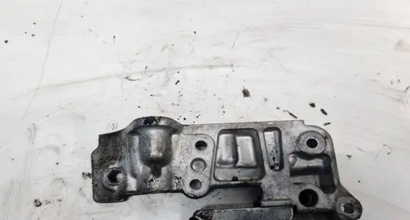 Mercedes-Benz A W176 Engine mounting bracket A6512200607
