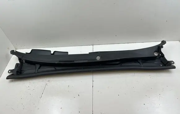 Toyota Camry VIII XV70 Wiper trim 5570833301