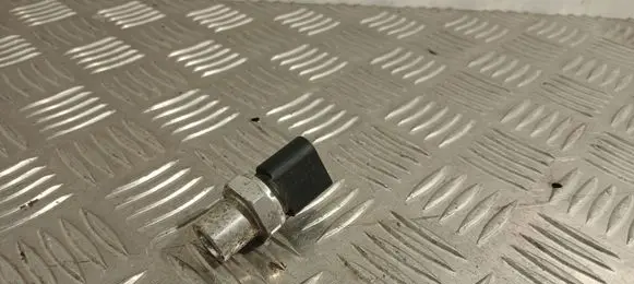 Volkswagen Touran III Air conditioning (A/C) pressure sensor 4H0959126B
