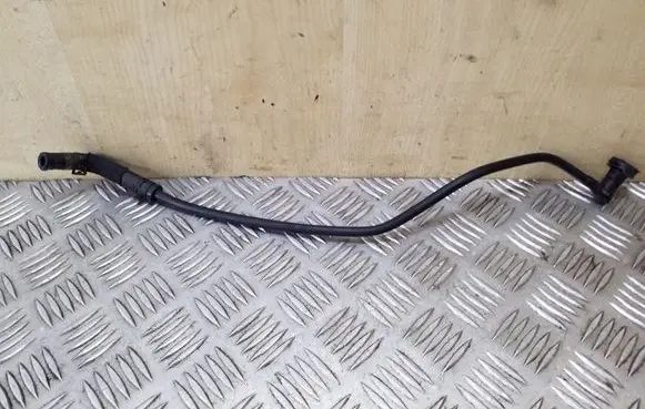 Audi A5 Sportback 8TA Engine coolant pipe/hose 8K0121081P