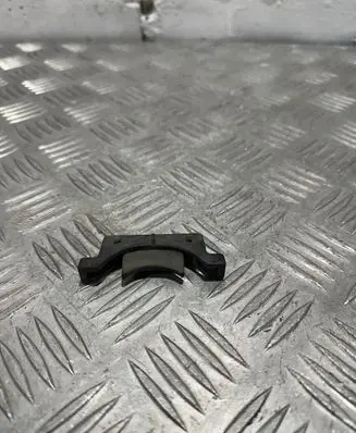 Porsche Cayenne (9PA) Radiator mount bracket 7L0805517