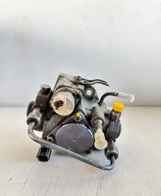 Toyota Land Cruiser (J120) Fuel injection high pressure pump 2210030040 2940000369