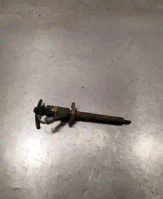 Fuel injector