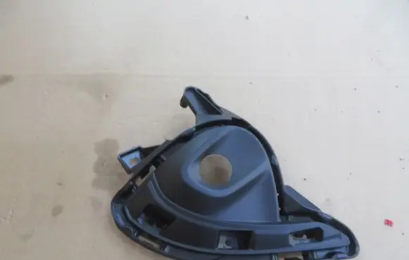 Mazda 2 Front fog light trim/grill dg7m-50c21