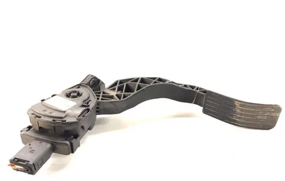 Peugeot 207 Accelerator throttle pedal 9680756880