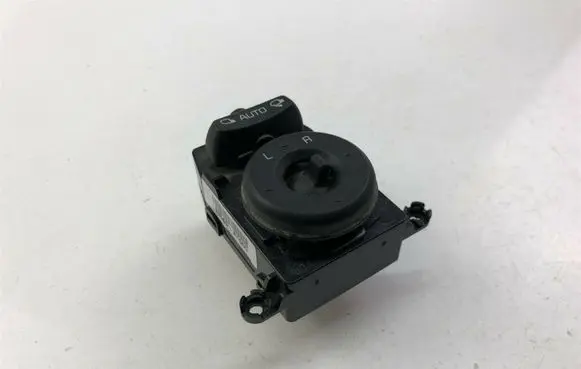 KIA Carens III Electric window control switch 93540A4000 F2726