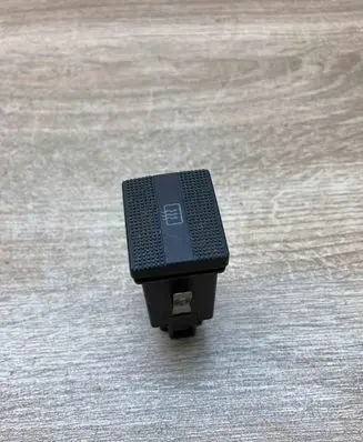 Volkswagen Golf III Windscreen/window heater switch 1H0959621B