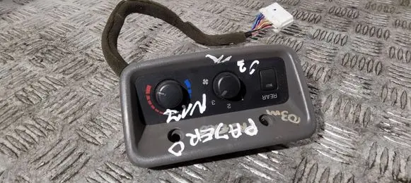 Mitsubishi Pajero Climate control unit MR500175 1464307954