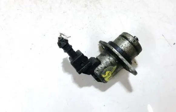 Fuel pressure sensor