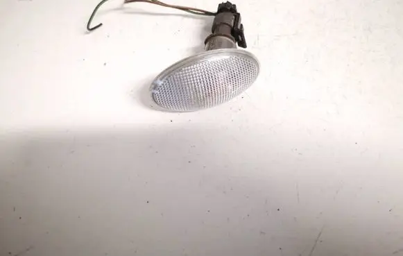 Nissan Note (E11) Front fender indicator light 084421404n2 08-442-1404n2