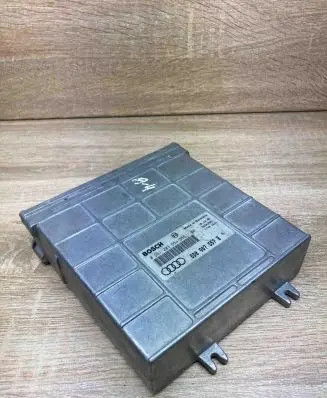 Audi A4 S4 B5 8D Engine control unit/module ECU 8D0907557B 261203554