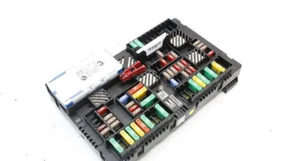 BMW 5 G30 G31 Fuse box set 8713127
