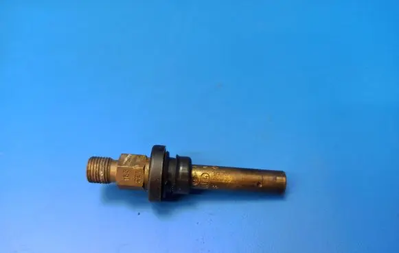 Mercedes-Benz 380 560SEC C126 Fuel injector 0000785823 0437502054