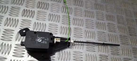 BMW 3 E90 E91 Central locking motor 67116987632 67.116987632