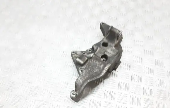 Volvo XC60 Generator/alternator bracket 31401103