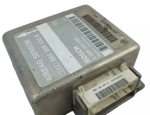Audi A4 S4 B5 8D Airbag control unit/module 8A0959655A 0285001086