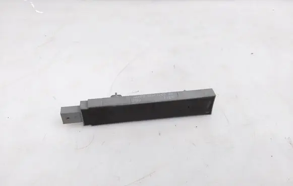Volkswagen PASSAT B8 Keyless system antenna 5K0962132B