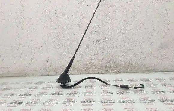 Audi A6 S6 C5 4B Aerial GPS antenna 4B9035501K