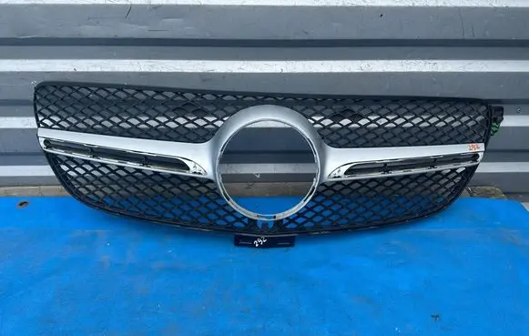 Mercedes-Benz GLE AMG (W166 - C292) Front bumper upper radiator grill A2928880060