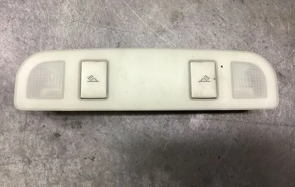 Audi A6 S6 C6 4F Rear seat light 4F0947111