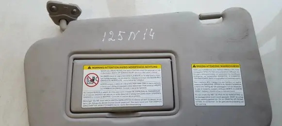 Nissan Juke I F15 Sun visor