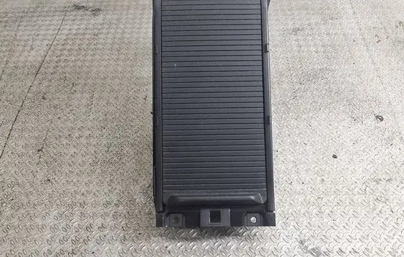 Volvo V40 Cup holder front 08632779