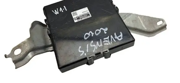 Toyota Avensis T270 Other control units/modules 8969005060