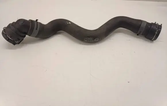 Audi A4 S4 B9 8W Engine coolant pipe/hose 8W0122101AL