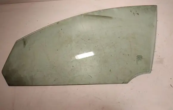 Volvo V50 Front door window glass four-door