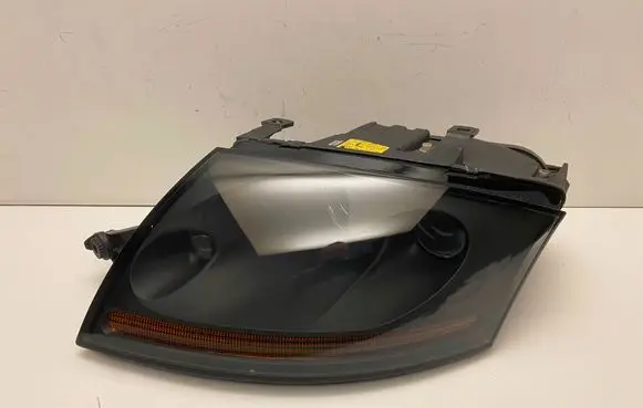 Audi TT Mk1 Headlight/headlamp 8N0941003BE 0301164207