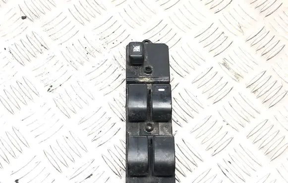 Mitsubishi Lancer X Electric window control switch 8608A160 C8DD640M