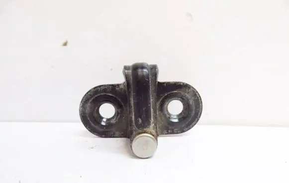 Volkswagen Caddy Rear door lock loop/hook striker 2K082751102