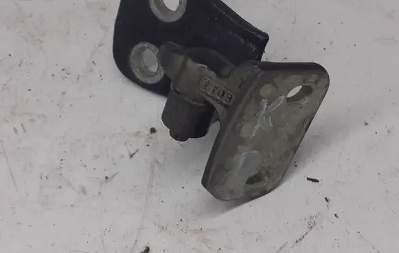 Land Rover Range Rover Sport L320 Front door lower hinge 