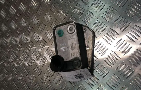 Engine oil radiator