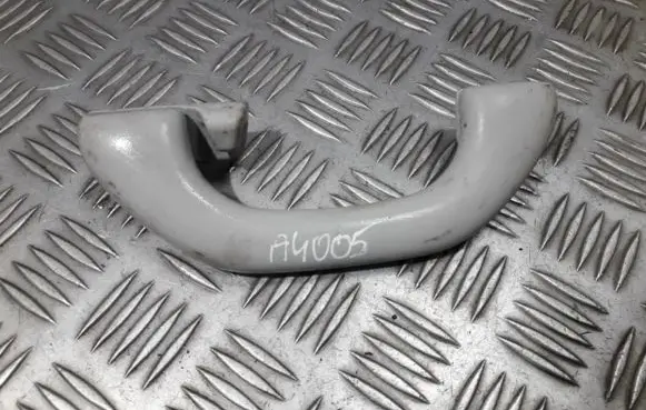 Skoda Octavia Mk2 (1Z) Rear interior roof grab handle 6y0857607