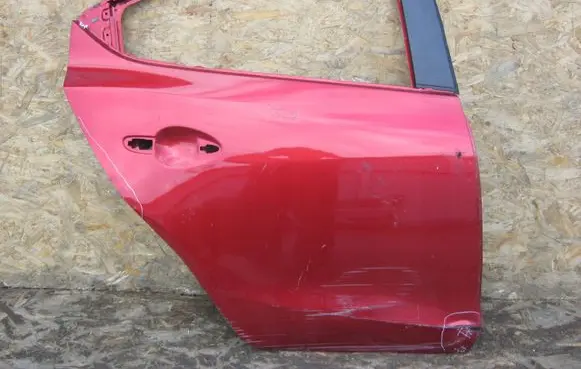 Mazda 3 II Rear door