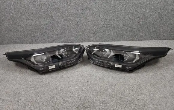 KIA Ceed Headlights/headlamps set 92101J7500 92102J7500 J7921-62510