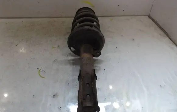 Toyota Yaris Front shock absorber/damper