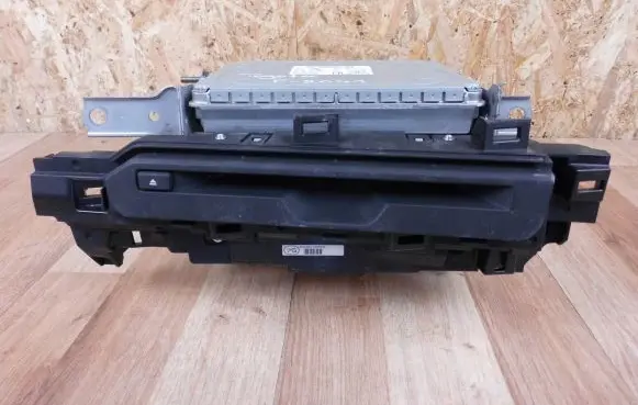Lexus UX Radio/CD/DVD/GPS head unit 8614076E41 868400W050B